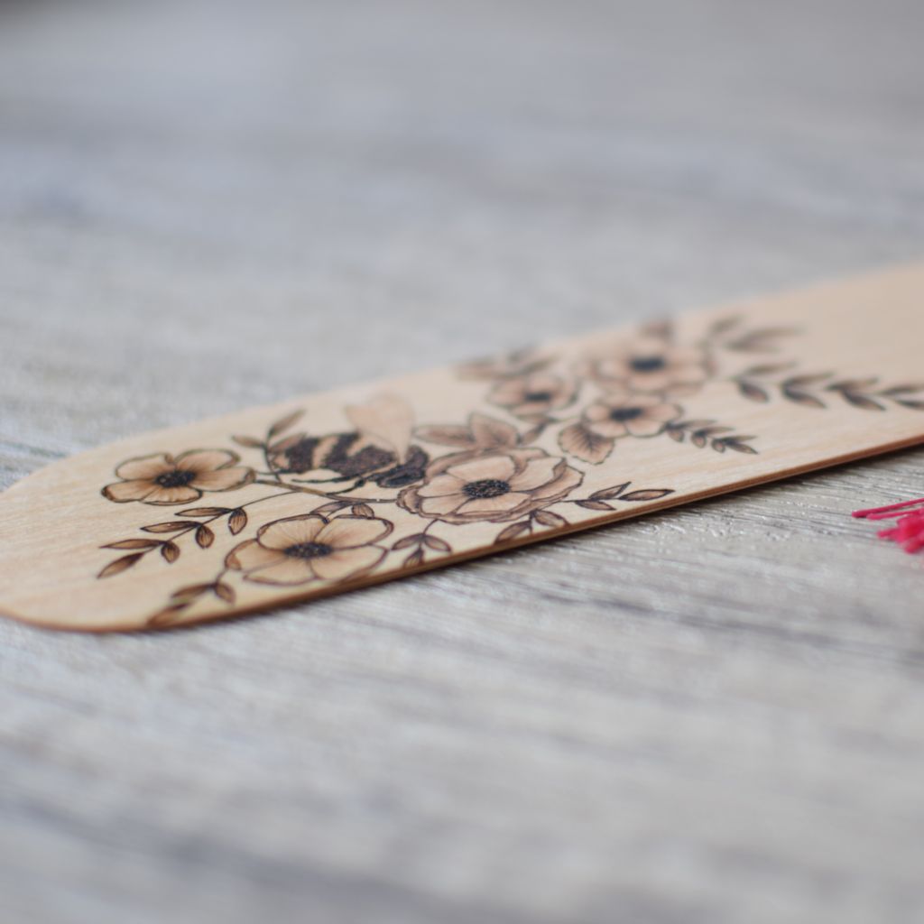 Wooden Pyrography Bookmark - Bee Flowers - Image 3