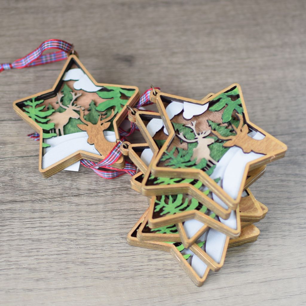 Deer Scene Wintery Star Ornament - Image 4