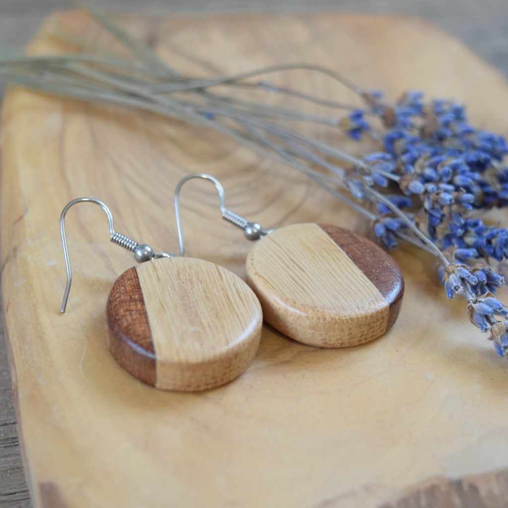 Oak and Sapele Earrings - round - Image 4