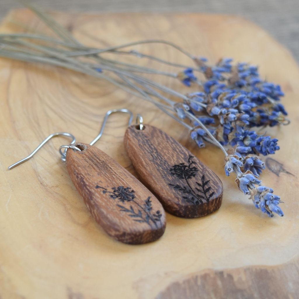 Walnut wildflower earrings - Image 3